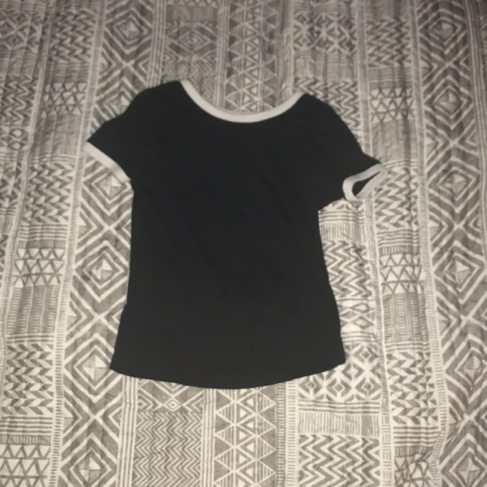 divided basic t-shirt